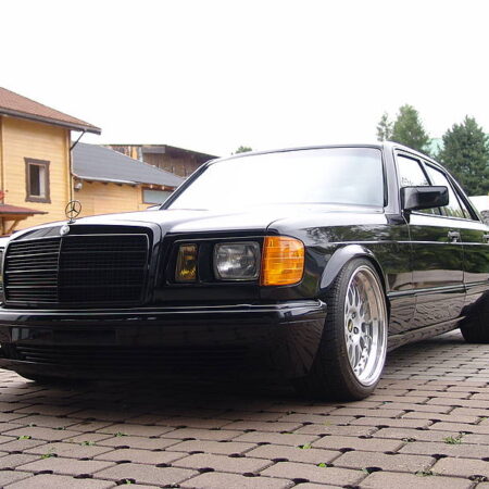 Daimler-Benz w126