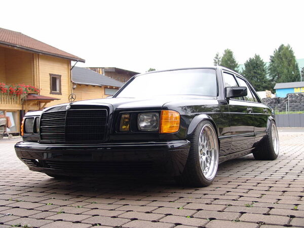 Daimler-Benz w126